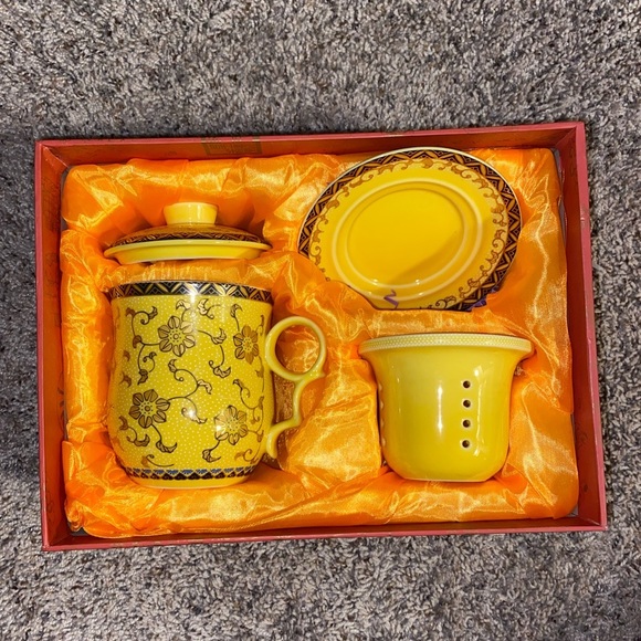 Art Make Taste Other - ART MAKE TASTE 4-piece CHINESE PORCELAIN TEA CUP w INFUSER SAUCER LID New in Box